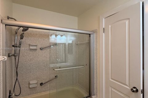 Condo in Delray Beach, Florida, 2 bedrooms  № 1987175 - photo 30