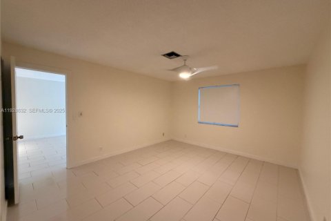 Condo in Delray Beach, Florida, 2 bedrooms  № 1987175 - photo 19