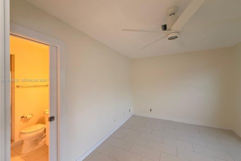 Condo in Delray Beach, Florida, 2 bedrooms  № 1987175 - photo 24