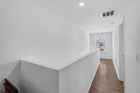 Townhouse in Lakeland, Florida 3 bedrooms, 164.53 sq.m. № 2120614 - photo 29