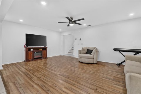 Townhouse in Lakeland, Florida 3 bedrooms, 164.53 sq.m. № 2120614 - photo 14