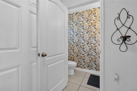Townhouse in Lakeland, Florida 3 bedrooms, 164.53 sq.m. № 2120614 - photo 8