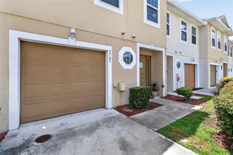 Townhouse in Lakeland, Florida 3 bedrooms, 164.53 sq.m. № 2120614 - photo 4