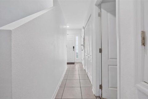 Townhouse in Lakeland, Florida 3 bedrooms, 164.53 sq.m. № 2120614 - photo 11