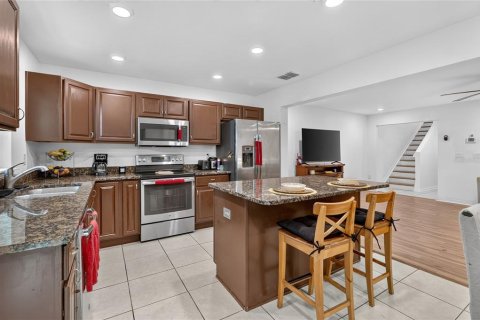 Townhouse in Lakeland, Florida 3 bedrooms, 164.53 sq.m. № 2120614 - photo 20