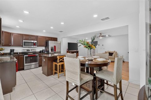 Townhouse in Lakeland, Florida 3 bedrooms, 164.53 sq.m. № 2120614 - photo 24