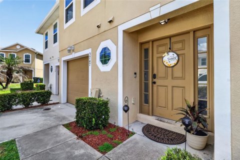 Townhouse in Lakeland, Florida 3 bedrooms, 164.53 sq.m. № 2120614 - photo 5