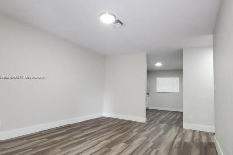 Appartement à Pompano Beach, Floride 2 chambres, 74.32 m2 № 2425040