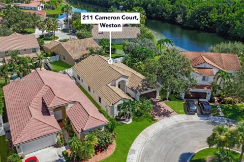 Casa en venta en Weston, Florida, 4 dormitorios, 215.72 m2 № 1929707 - foto 1