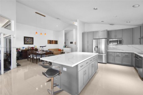 Casa en venta en Weston, Florida, 4 dormitorios, 215.72 m2 № 1929707 - foto 5