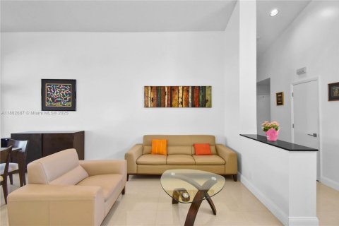 Casa en venta en Weston, Florida, 4 dormitorios, 215.72 m2 № 1929707 - foto 15