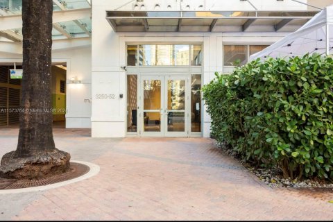 Condominio en venta en Miami, Florida, 1 dormitorio, 70.14 m2 № 1704606 - foto 23