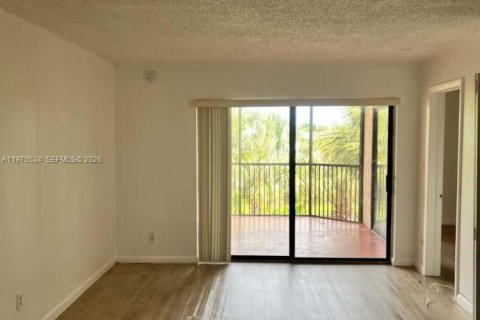 Condo in Miramar, Florida, 2 bedrooms  № 2032066 - photo 8