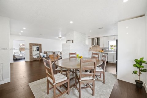 Casa en venta en Cutler Bay, Florida, 4 dormitorios, 124.86 m2 № 1898204 - foto 10