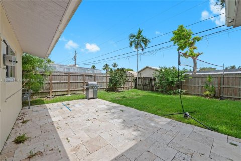 Casa en venta en Cutler Bay, Florida, 4 dormitorios, 124.86 m2 № 1898204 - foto 22