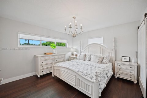 Casa en venta en Cutler Bay, Florida, 4 dormitorios, 124.86 m2 № 1898204 - foto 11