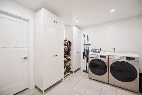 Casa en venta en Cutler Bay, Florida, 4 dormitorios, 124.86 m2 № 1898204 - foto 21