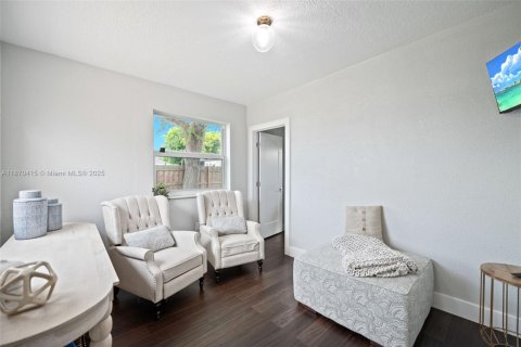 Casa en venta en Cutler Bay, Florida, 4 dormitorios, 124.86 m2 № 1898204 - foto 19