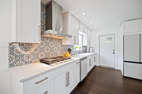 Casa en venta en Cutler Bay, Florida, 4 dormitorios, 124.86 m2 № 1898204 - foto 7