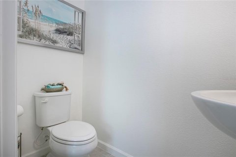 Townhouse in Brandon, Florida 3 bedrooms, 172.8 sq.m. № 2117212 - photo 16