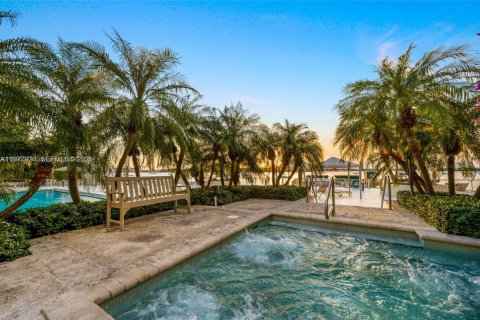 Купить кондоминиум в Майами-Бич, Флорида 1 спальня, 77.76м2, № 2042568 - фото 10