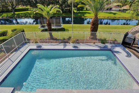 Villa ou maison à vendre à Davie, Floride: 6 chambres, 484.49 m2 № 2250276 - photo 23
