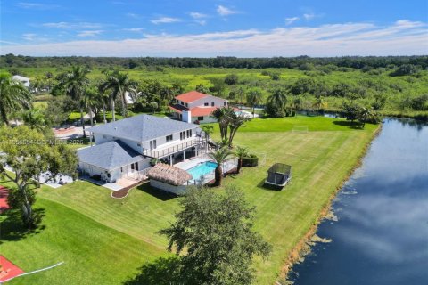 Villa ou maison à vendre à Davie, Floride: 6 chambres, 484.49 m2 № 2250276 - photo 25