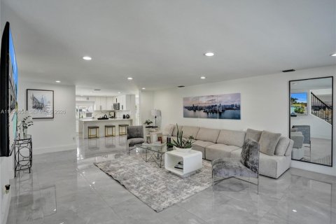 Villa ou maison à vendre à Davie, Floride: 6 chambres, 484.49 m2 № 2250276 - photo 14