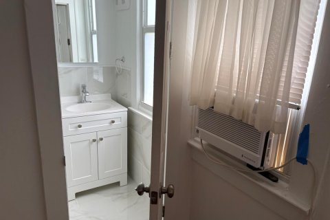 Appartement à louer à Hollywood, Floride: 1 chambre, 194.26 m2 № 2285985 - photo 10