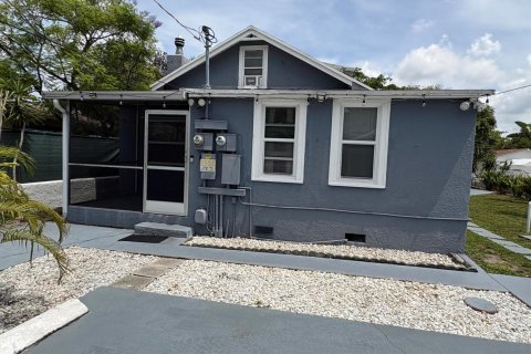 Appartement à Hollywood, Floride 1 chambre, 194.26 m2 № 2285985