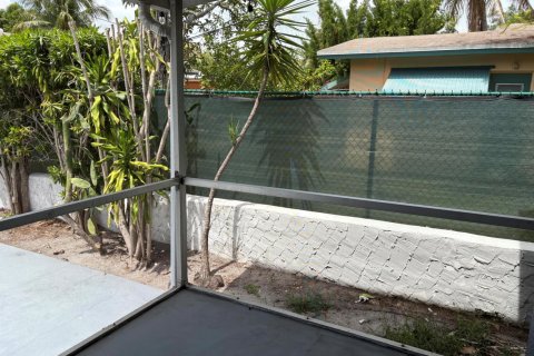 Appartement à louer à Hollywood, Floride: 1 chambre, 194.26 m2 № 2285985 - photo 17