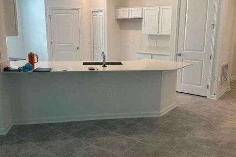House in Kissimmee, Florida 4 bedrooms, 196.49 sq.m. № 2394096 - photo 9