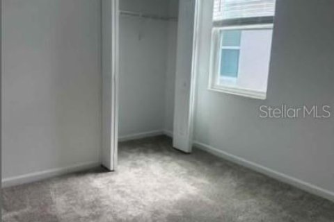 House in Kissimmee, Florida 4 bedrooms, 196.49 sq.m. № 2394096 - photo 10