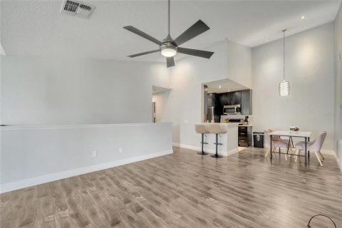 Condominio en alquiler en Orlando, Florida, 3 dormitorios, 132.2 m2 № 1883264 - foto 10