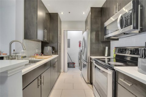 Condominio en alquiler en Orlando, Florida, 3 dormitorios, 132.2 m2 № 1883264 - foto 8