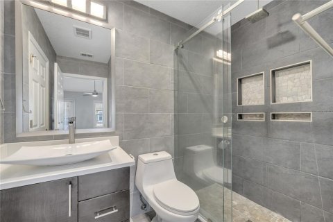 Condominio en alquiler en Orlando, Florida, 3 dormitorios, 132.2 m2 № 1883264 - foto 16