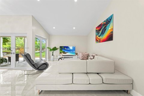 Casa en venta en Homestead, Florida, 4 dormitorios, 169.83 m2 № 1818330 - foto 6