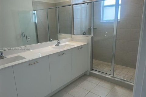 Condominio en venta en Miami, Florida, 3 dormitorios, 169.73 m2 № 1840881 - foto 4