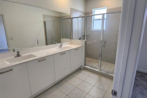 Condominio en venta en Miami, Florida, 3 dormitorios, 169.73 m2 № 1840881 - foto 7