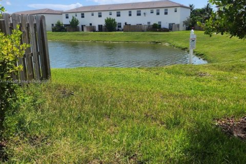 Condominio en venta en Miami, Florida, 3 dormitorios, 169.73 m2 № 1840881 - foto 6
