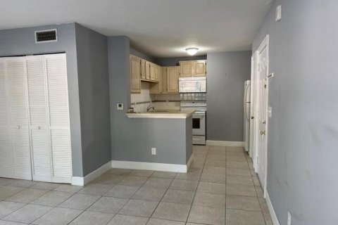 Condo in Delray Beach, Florida, 1 bedroom  № 2275917 - photo 7