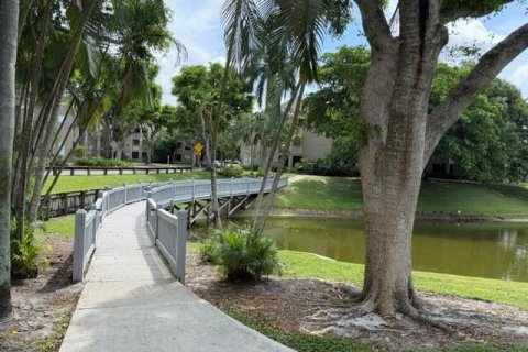 Condo in Delray Beach, Florida, 1 bedroom  № 2275917 - photo 11