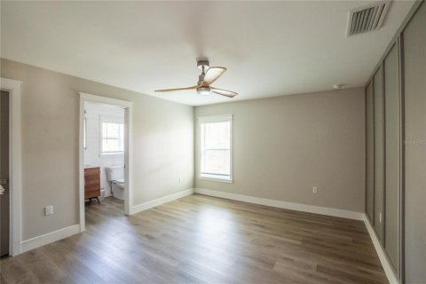 Commercial property in Palm Coast, Florida 242.85 sq.m. № 1542484 - photo 22