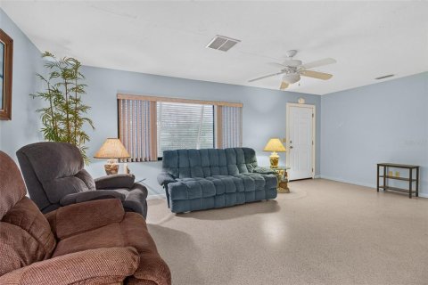 House in Clearwater, Florida 3 bedrooms, 152.17 sq.m. № 2221446 - photo 5