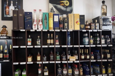 Propiedad comercial en venta en Hallandale Beach, Florida № 2045074 - foto 5