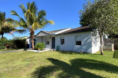Villa ou maison à vendre à North Lauderdale, Floride: 3 chambres, 103.68 m2 № 2085148 - photo 5
