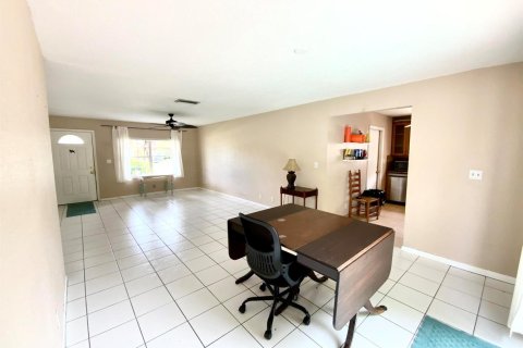 Villa ou maison à vendre à North Lauderdale, Floride: 3 chambres, 103.68 m2 № 2085148 - photo 13