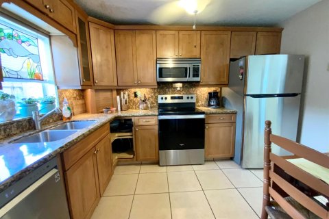 Villa ou maison à vendre à North Lauderdale, Floride: 3 chambres, 103.68 m2 № 2085148 - photo 24