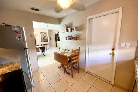 Villa ou maison à vendre à North Lauderdale, Floride: 3 chambres, 103.68 m2 № 2085148 - photo 25
