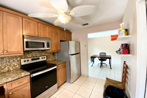 Villa ou maison à vendre à North Lauderdale, Floride: 3 chambres, 103.68 m2 № 2085148 - photo 23